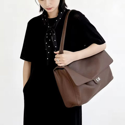 Work to dinner with one bag: soft leather, 3 ways to wear it.